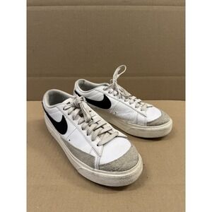 Nike Blazer Low Platform Womens Size 10‎ White Athletic Casual Shoes Sneakers